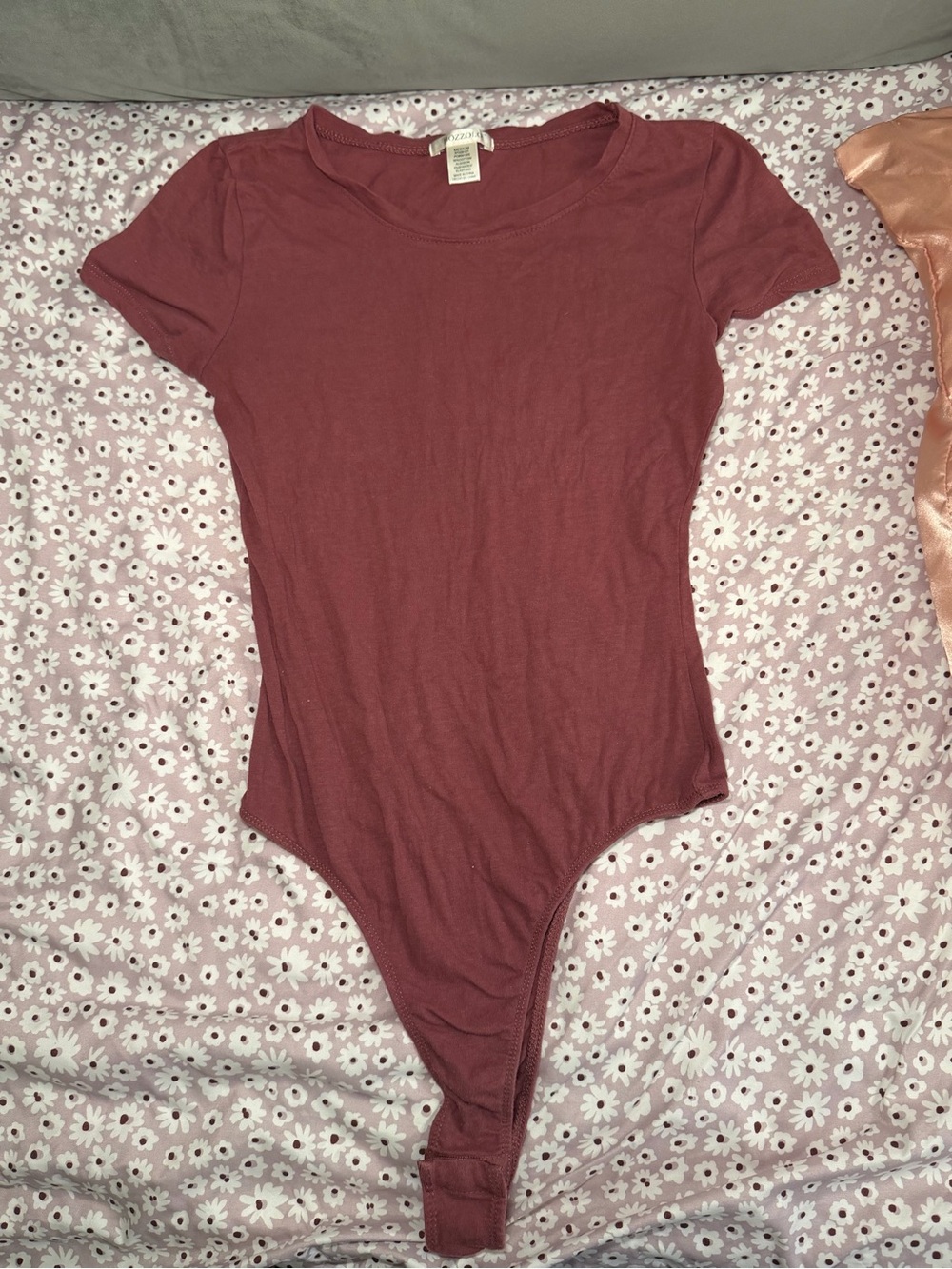 Bozzolo Bodysuit Women’s Medium Burgundy Short Sleeve Stretch Cotton Basic Tee